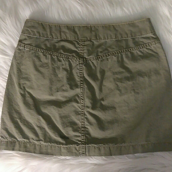 Women's Gap Skirt - Picture 3 of 3